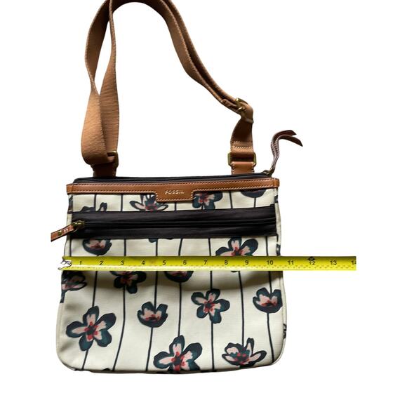 Fossil Womens/Teen Off White/Beige Floral Coated Canvas Crossbody bag Casual - Picture 3 of 7